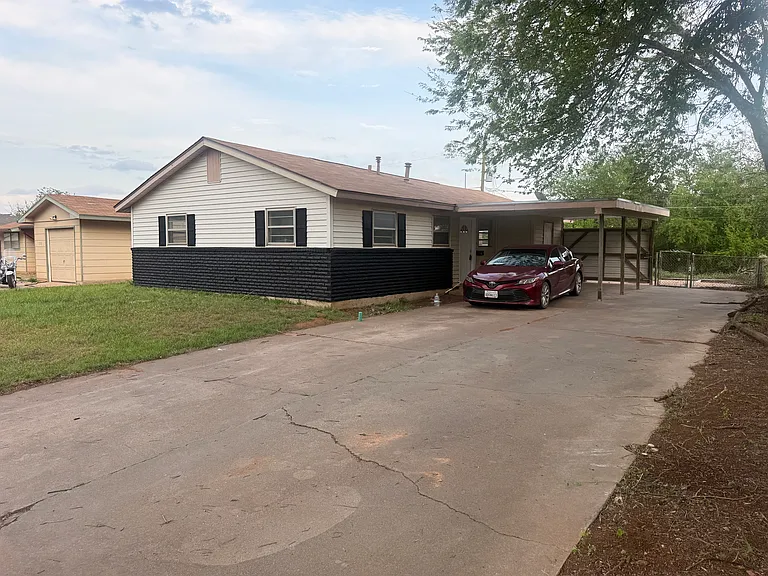 2705 Byrne Pl — Photo 3