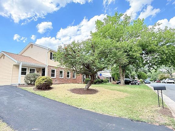 4th image of 501 Tavenner Ct