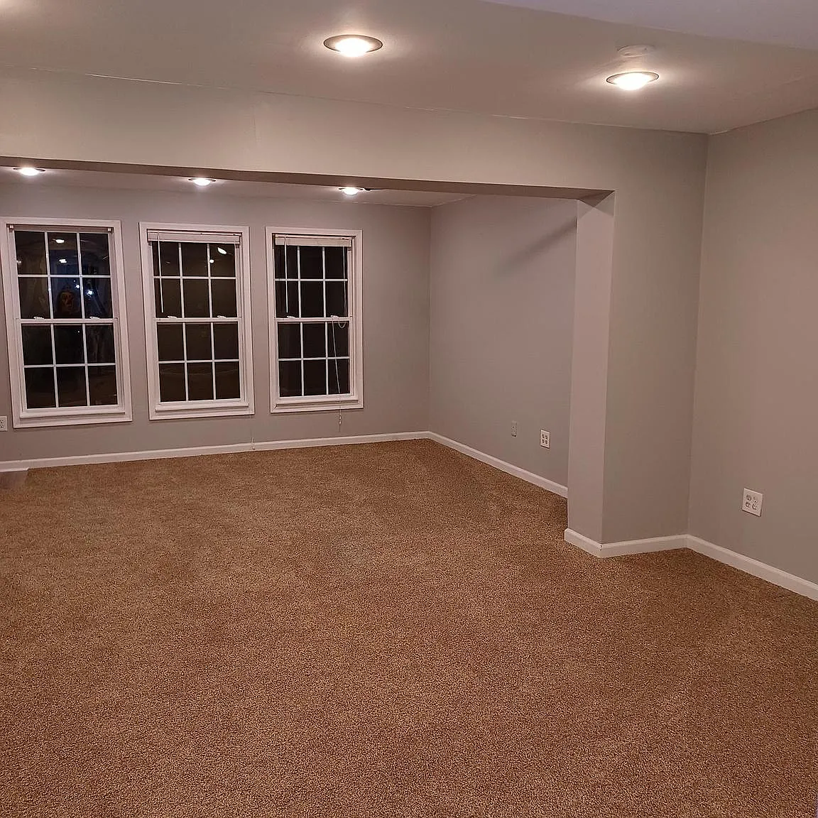 3 bed, 2.5 bath, 1440 sqft, $2,400 — Photo 2