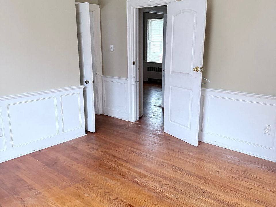 1st image of 308 W Franklin St #1