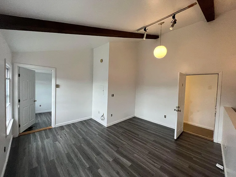 592 Lafayette Rd #6 — Photo 12