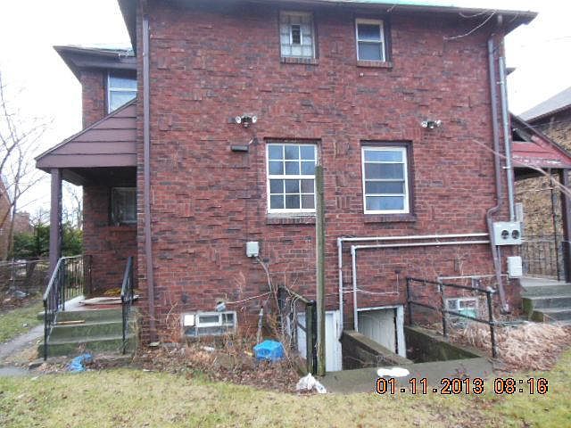 2nd image of 444 Ellsworth St