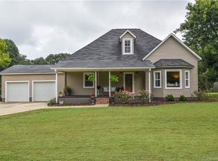 665 Grampian Rd, Mount Ulla, NC 28125