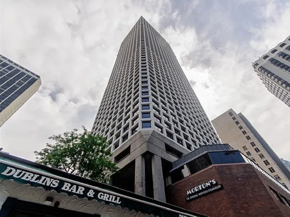 1030 N State St APT 50D, Chicago, IL 60610
