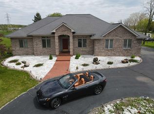 52590 North Ave, Macomb, MI 48042