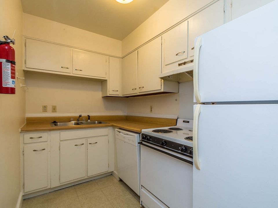 413 E 8th St Apartment Rentals Bloomington, IN Zillow