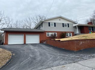 101 Bellebrook Dr, Bristol, TN 37620