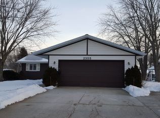 2355 Manitowoc Rd, Green Bay, WI 54311