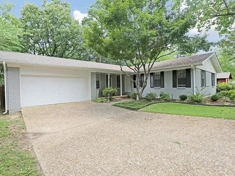 12406 Colleen Dr — Photo 1