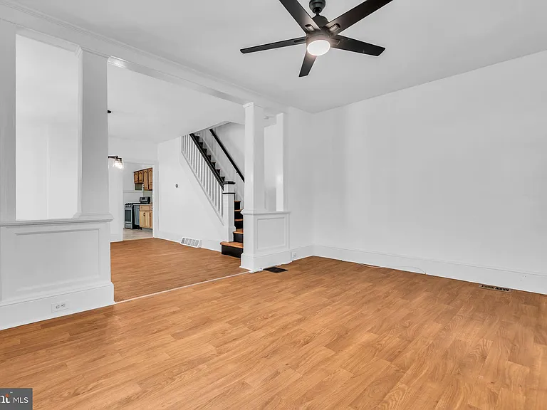 110 Delaware Ave — Photo 5