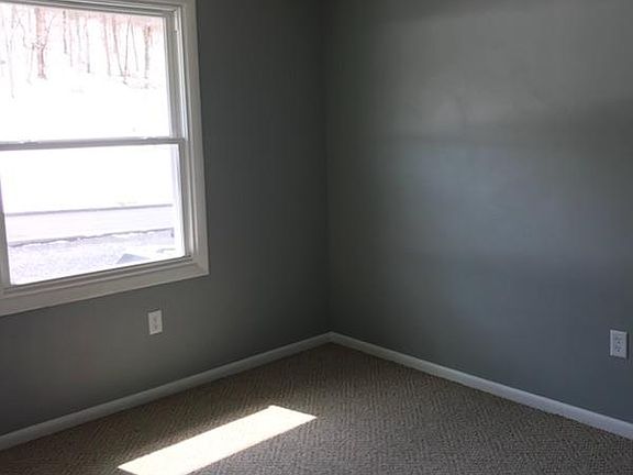 Living room, lots of space for your big TV!
