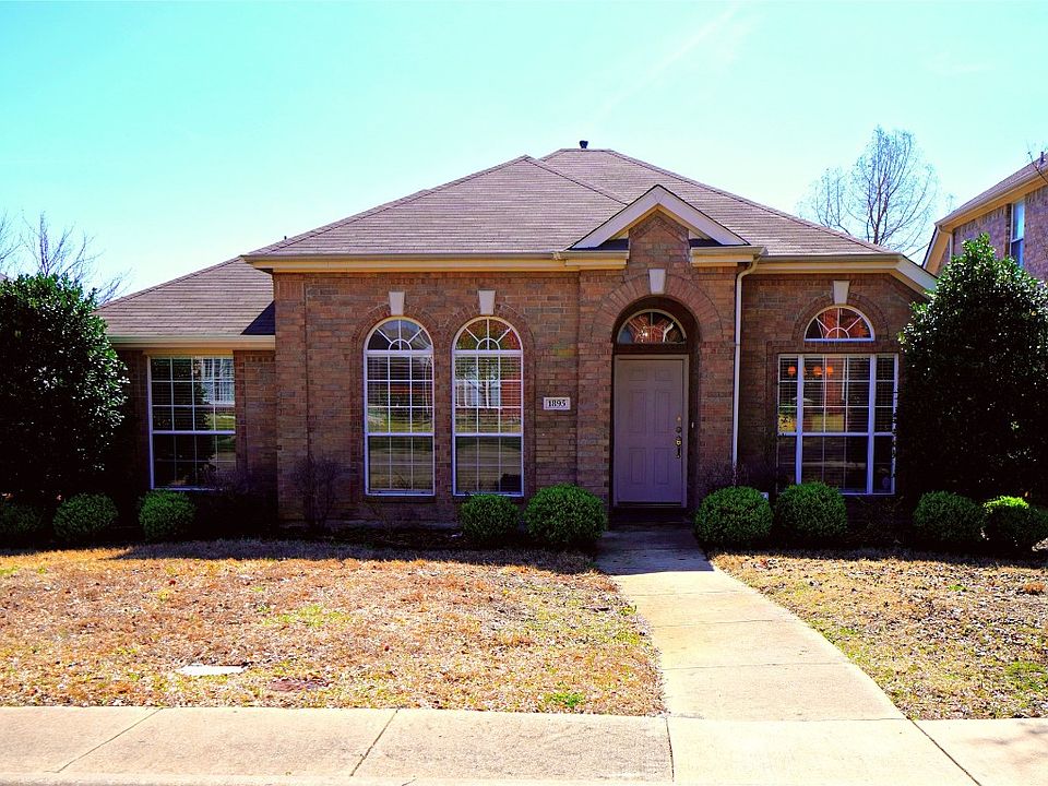 1st image of 1895 Crestlake Dr
