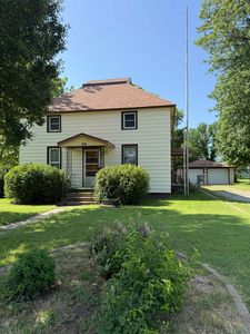 715 W 12th St, Larned, KS, 67550