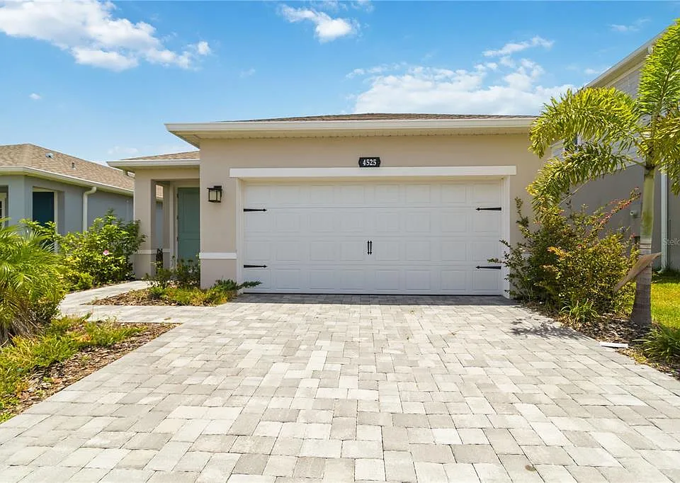 4525 Pippin Ln