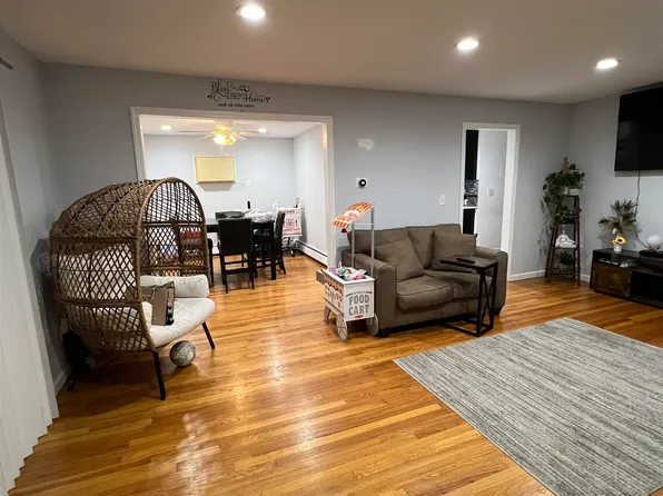 3586 Kennedy Boulevard image 3 of 44