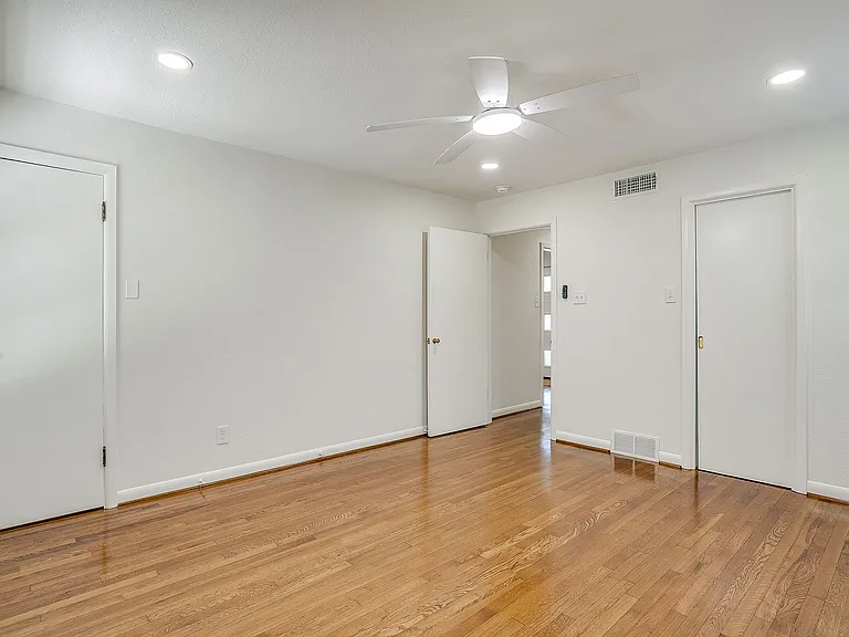 2920 Ryan Place Dr — Photo 10