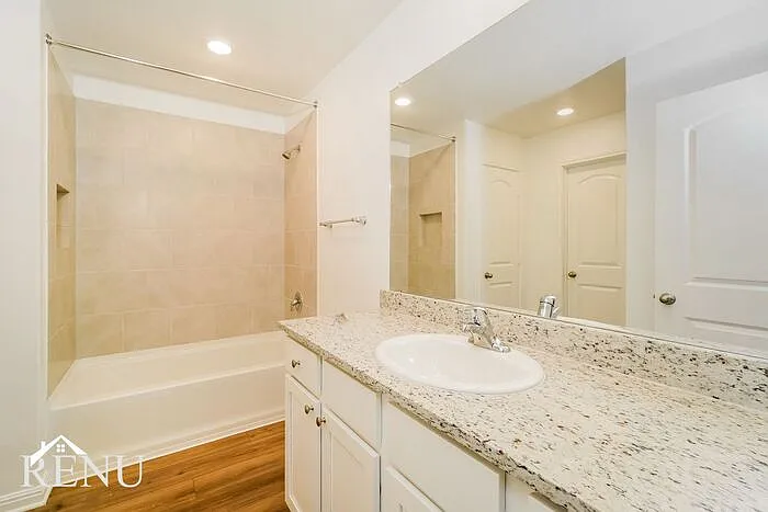 109 Scarborough Bnd — Photo 13