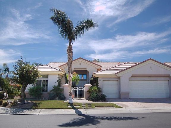 Large 11,000+ corner lot near Mountain View Clubhouse.