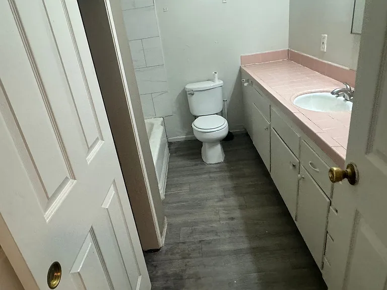 1808 Fairfield Ave — Photo 17