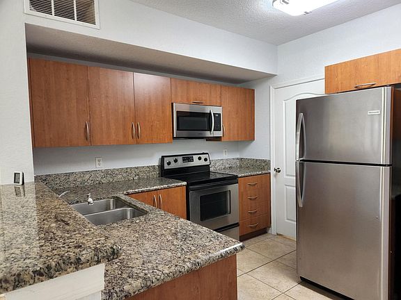 5th image of 158 SW Peacock Boulevard SW #30107