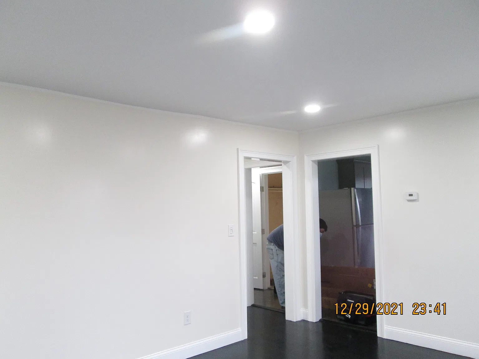 3 bed, 1058 sqft, $3,000 — Photo 3