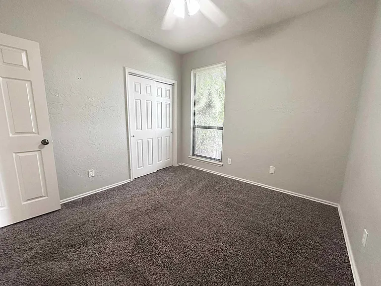 10000 Shadowview Dr #A — Photo 11