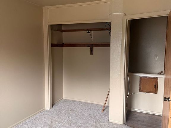 4th image of 7047 N 43rd St #4