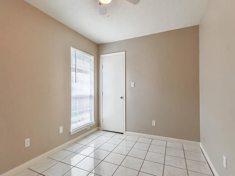 5145 Beaverhollow Dr — Photo 11
