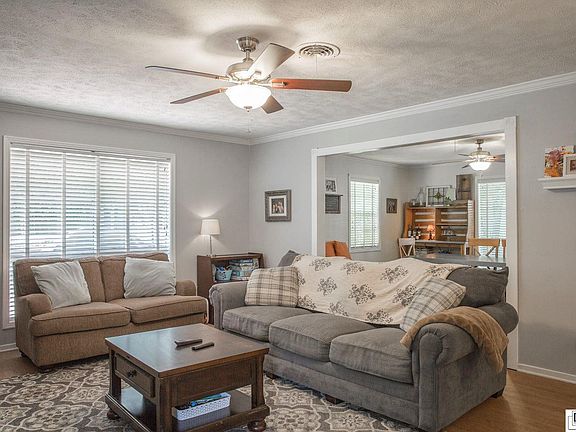 3rd image of 2327 Sauvelle Dr