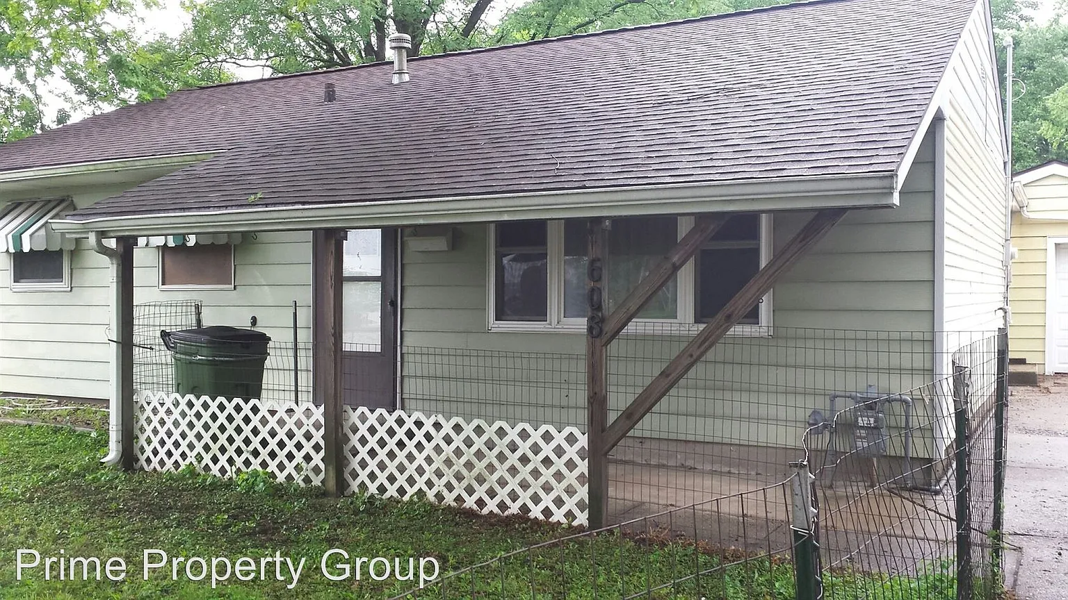 608 N Russell St photo 1