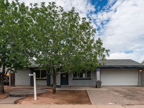 2nd image of 2526 E ISABELLA Avenue