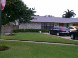 5324 Guildcrest St, Lake Worth, FL 33463