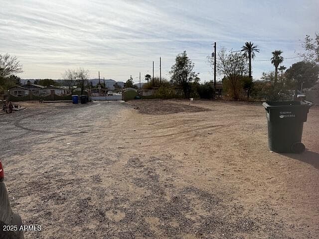 2nd image of 502 E Roeser Road