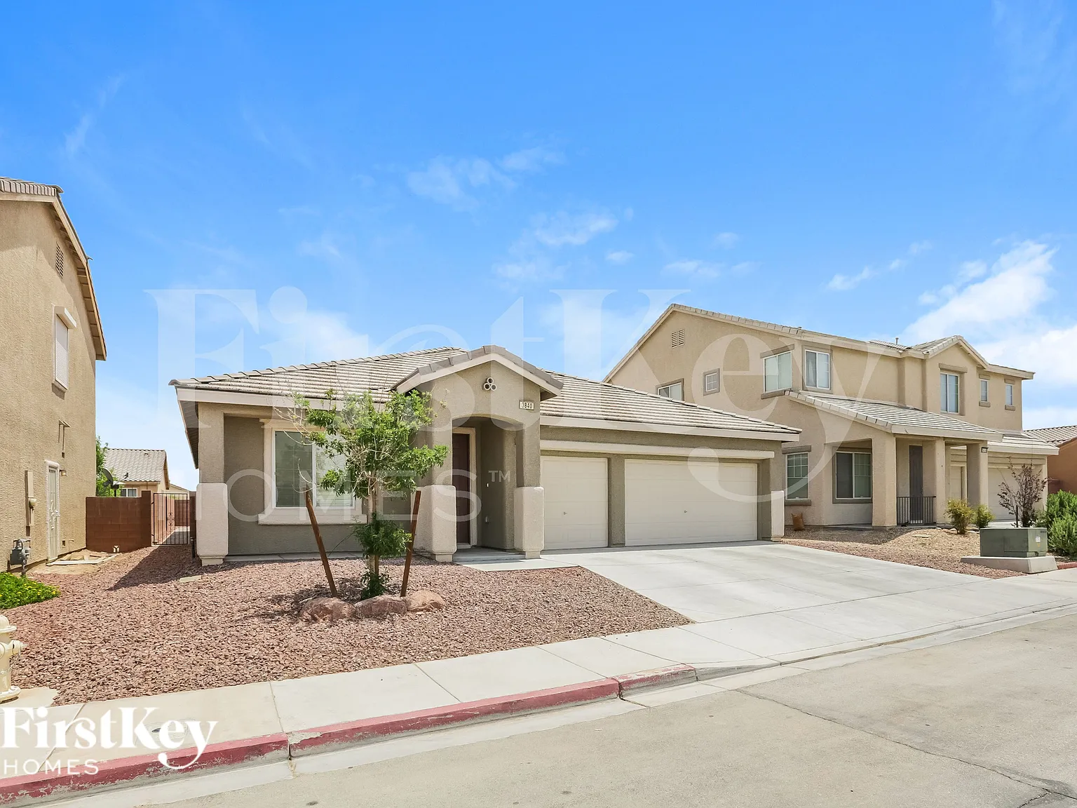 4 bed, 2.0 bath, 2212 sqft, $2,325 — Photo 2