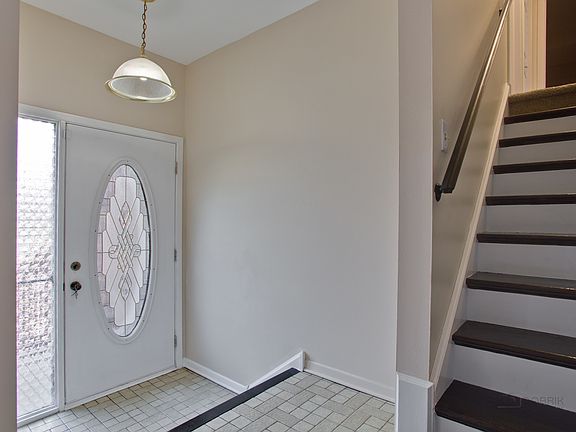3rd image of 5108 Roberta Ln