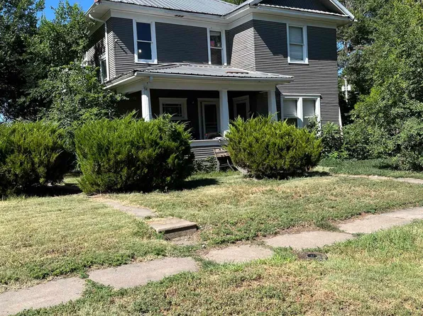 200 E 17th St, Hays, KS 67601