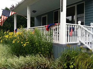 261 Niantic River Rd, Waterford, CT 06385