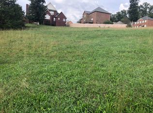 1029 Crown Ridge Ln, Powell, TN 37849