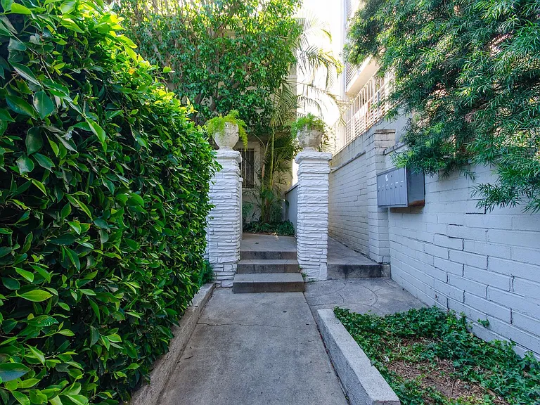 Larrabee — Photo 18