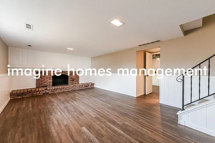 15614 Creekwood Ln — Photo 13