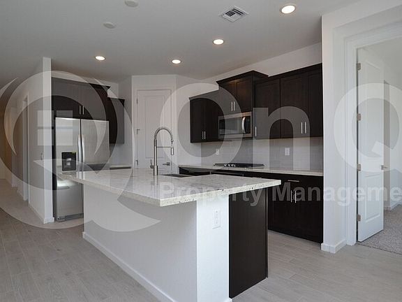 2nd image of 40605 W Williams Way