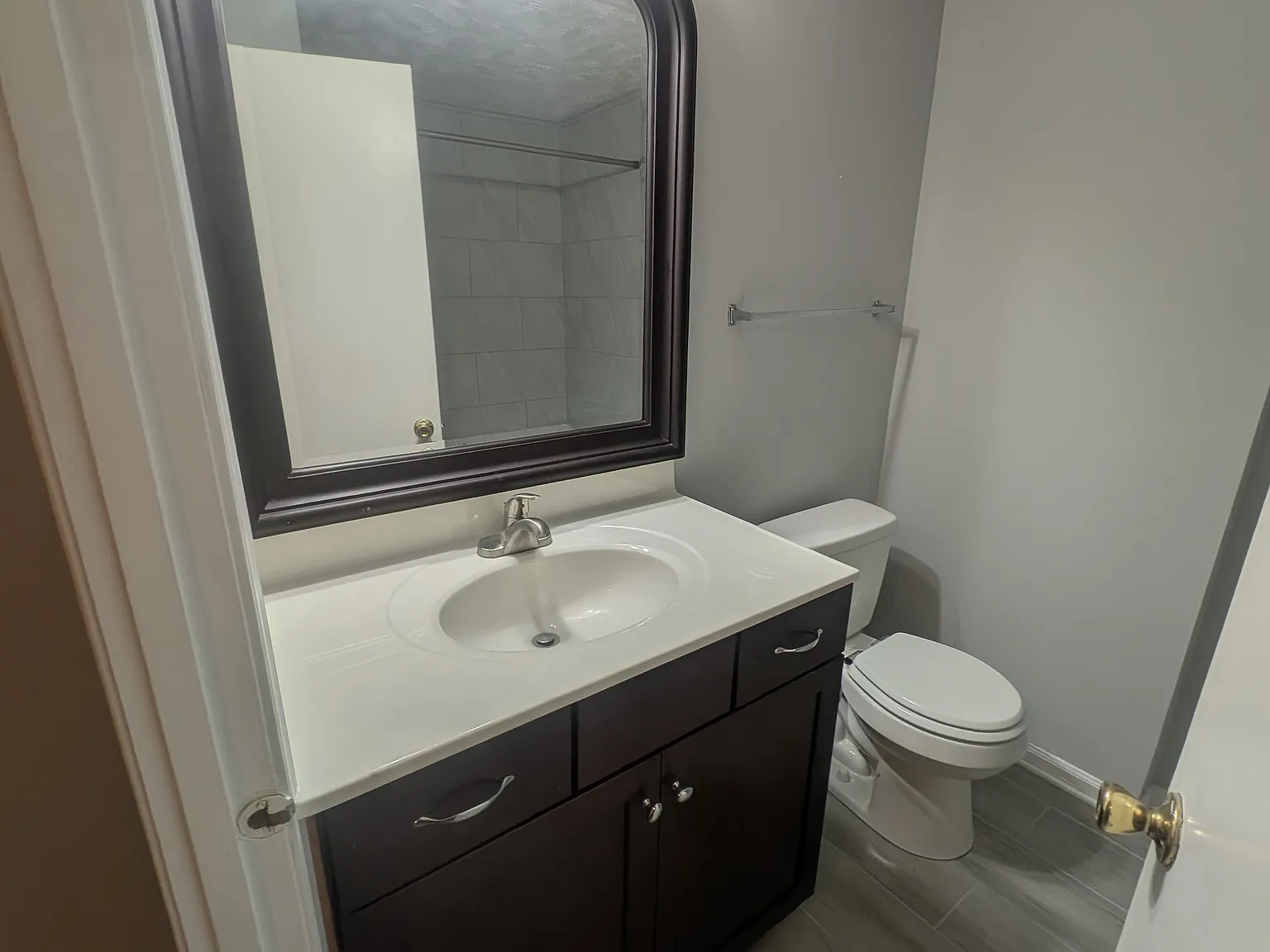 2 bed, 1.5 bath, 1100 sqft, $1,900 — Photo 3