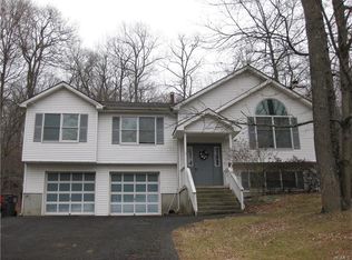 72 Timber Ridge Rd, Newburgh, NY 12550