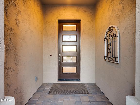 4th image of 2487 E Canyon Crossing Dr