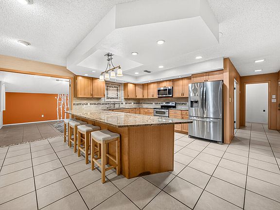 5th image of 3010 Rutgers Ave
