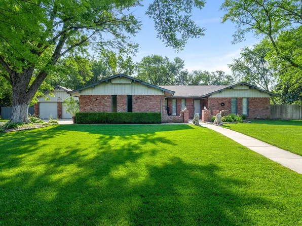 1408 Terrace Dr, Newton, KS 67114