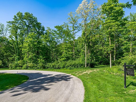 4th image of 4200 Deer Run Ct