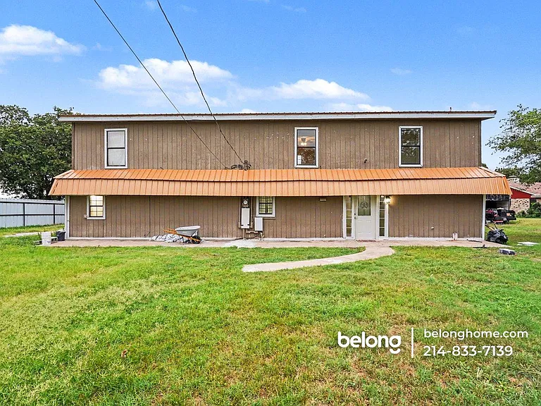 9142 County Road 197 — Photo 2
