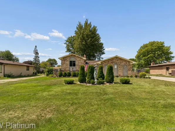 37233 Almont Dr W, Sterling Heights, MI 48310