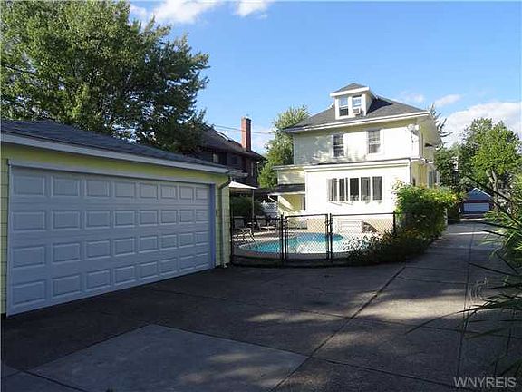 5th image of 92 Linden Ave